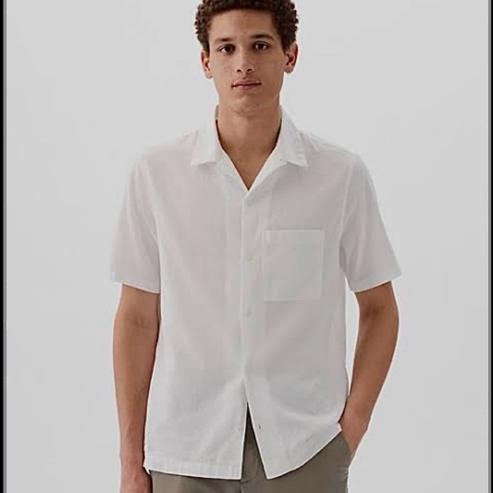 GAP Men's Linen Cotton Blend White Button Down Shirt, Short Sleeves, Size M
